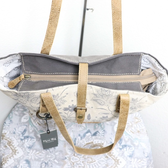 🆕 Myra Bag BOTTOM HAIR Large Canvas Tote Bag - Picture 2 of 8